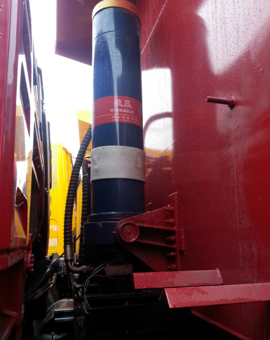 &ldquo;�Ѻ�&rdquo;���͸��ڼtɫ܇�����r�������{(l��n)ɫ����Խ�l(f��)�W��ҫ��